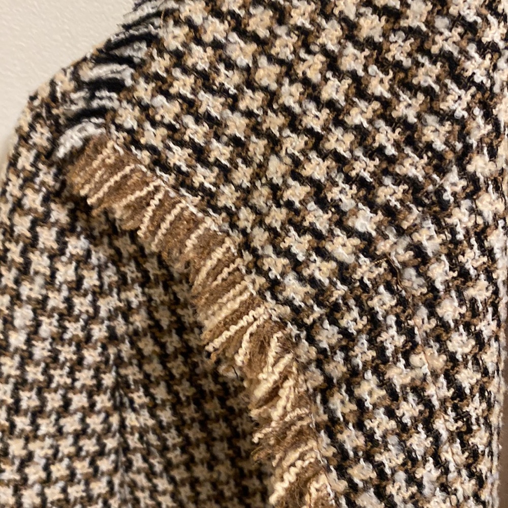 Anne Klein open blazer.